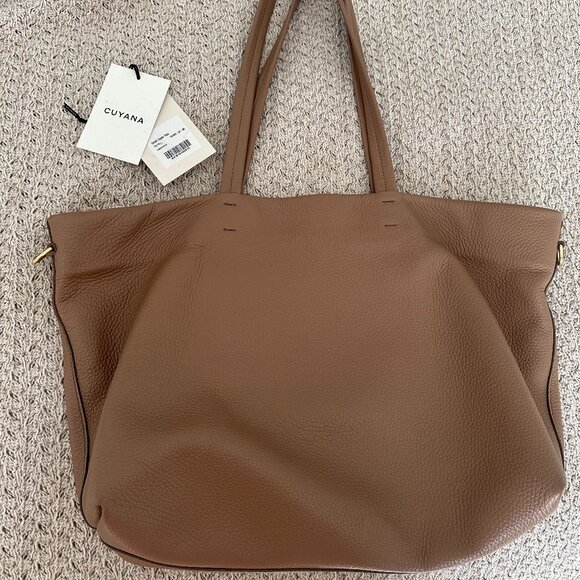 Cuyana Small Easy Zipper Tote in Cappuccino with matching Cuyana System Flap Bag - Picture 1 of 4